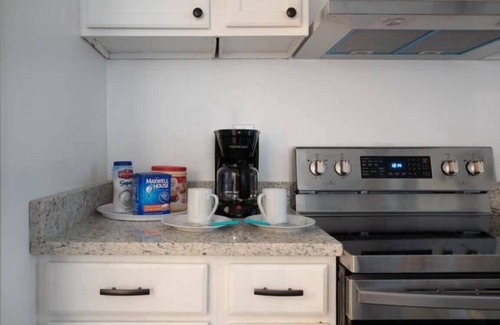 Crestline Heights House | Close to Dining and Airport - East Lake Update