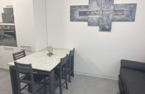 Albate Apartment | Close to downtown Como, free parking. Convenient for Switzerland.