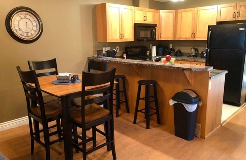 Sicamous Condo | Close to everything: shopping, beach, boating, hiking, golfing or just relaxing!