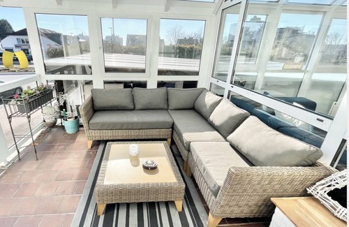 Friedrichsdorf House | Close to Frankfurt: Serene 5-bedroom house in Friedrichsdorf