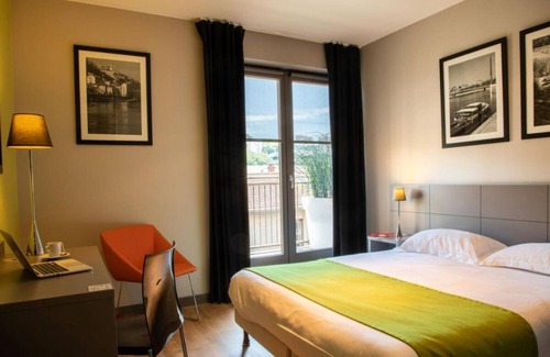 9th Arrondissement Hotel | Close to Gare de Vaise Metro Station! 4 Pet-friendly Units, Onsite Parking!