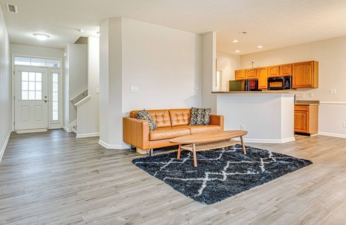 Carmel House | Close to Main Street: Townhome in Zionsville