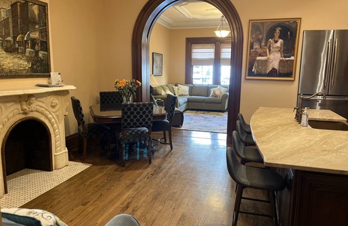 Downtown Jersey City Apartment | Close to NYC in Historic Brownstone