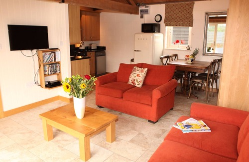 Dunbridge Cottage | Close to Peppa Pig World, New Forest and South coast