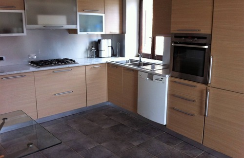 Cori House | Close to Rome and beach. Great panoramic view in old town. Large roof terrace