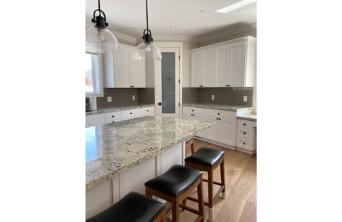 Castro Valley House | Close to San Francisco, Quiet family home with views!