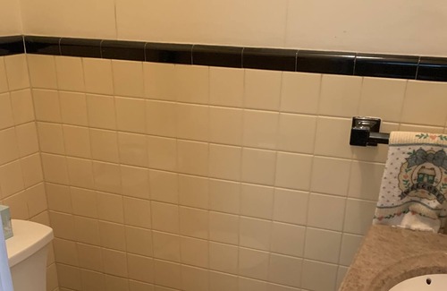 Carbondale House | Close to Sking: Cheerful 2 Bedroom 1.5 bathroom Single-Family Home