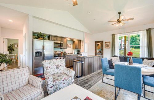 Brodheadsville House | Close to Slopes Lakeside Cottage in Pocono Mtns