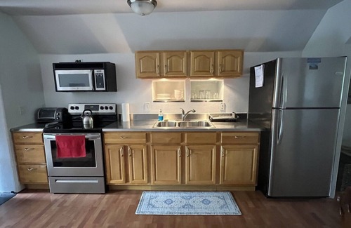 Susitna North Cottage | Close to Talkeetna, with easy access to Parks Hwy, walk to Denali Brewery Co.