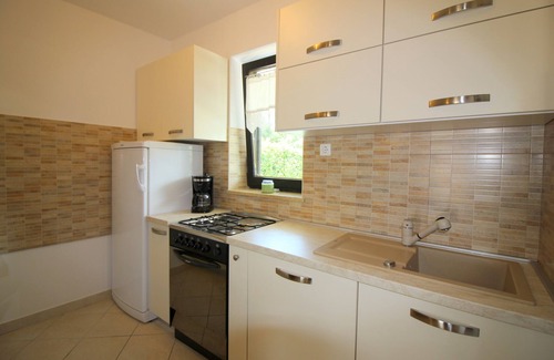 Brulo House | Close to the beach, air-conditioned, family-friendly, quiet location