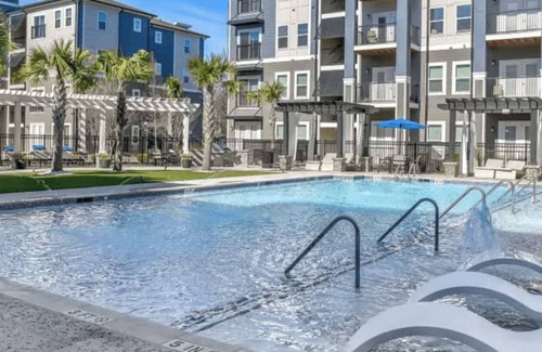 Southwest Orlando Condo | Close to Universal Studios-Volcano Bay-Disney World-Fun SpotUSA-ICON Park & more