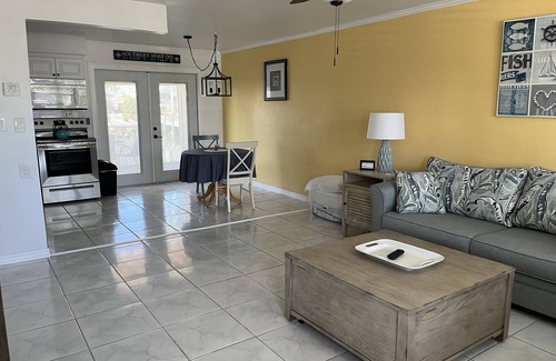 Saint James City Apartment | Closest Inn to Deep Water in St James City. Perfect for monthly rentals!