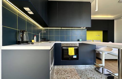 Tavros Apartment | Cloud 9 - smart apartment private jacuzzi