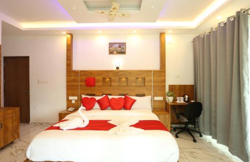 Anachal House | Cloud bed holidays