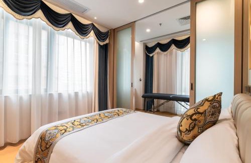 Baiyun Apartment | Cloud Land Apartment 翡翠华庭