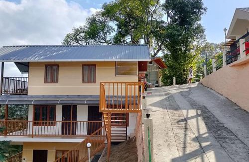 Elappara Bed & Breakfast | CLOUDSCAPE HOMESTAY
