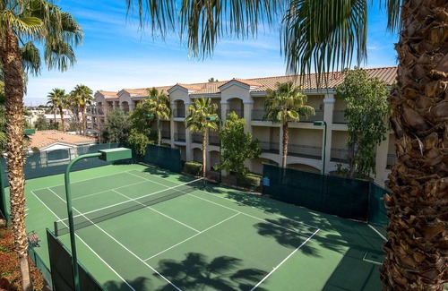 Las Vegas Condo | Club de Soleil studio unit, Thursday check-in