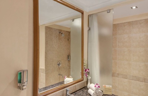 Varca Hotel | Club Mahindra Emerald Palms, Goa