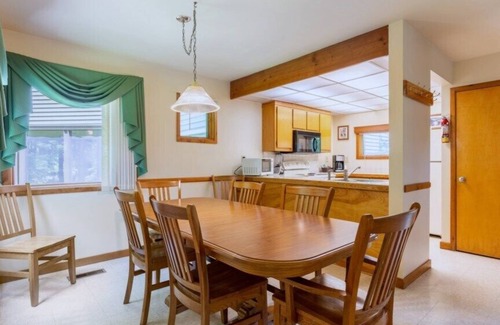 East Stroudsburg Condo | Club Wyndham Resort at Shawnee Village, Pennsylvania, 2 Bedroom Villa