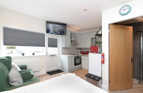 Glasgow Apartment | Clyde Studio Apartment