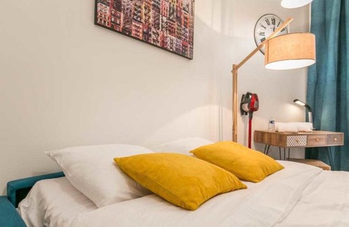 11th Arrondissement Apartment | CMG - Parmentier - Voltaire