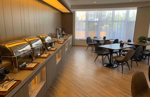 Horqin District Hotel | 26 m² Hotel ∙ 3 guests