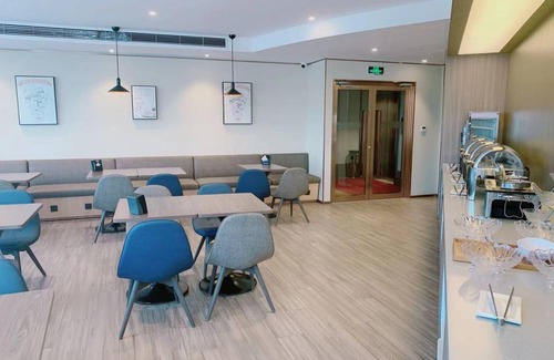 Horqin District Hotel | 26 m² Hotel ∙ 3 guests