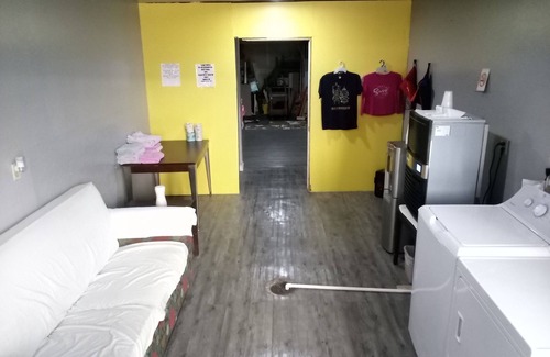 Waldron Hotel | Coachman's Inn & Suites