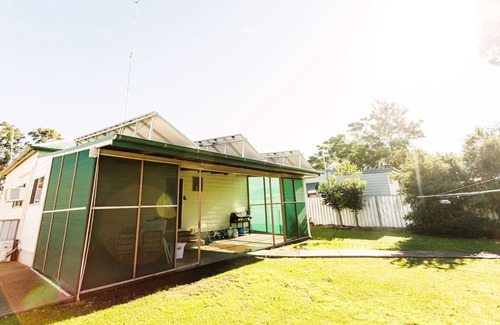Cessnock Cottage | Coal d' Vine Cottage - Cessnock NSW