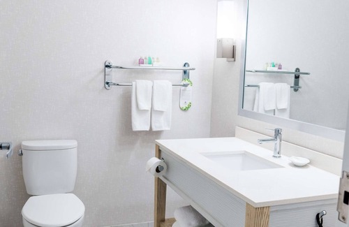 Langley Hotel | Coast Hotel & Convention Centre Langley City