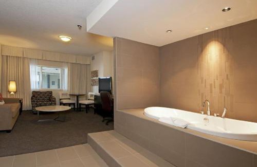 Kamloops Hotel | Coast Kamloops Hotel & Conference Centre