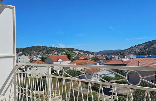Vinisce Apartment | Coastal Charm Apartment D