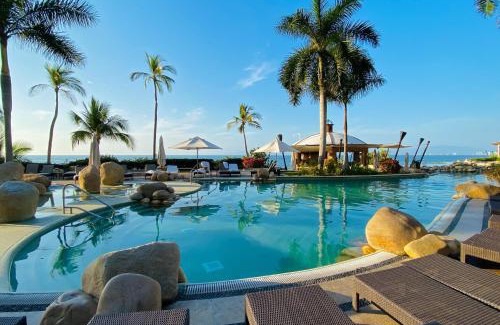 South Shore Hotel Area Apartment | Coastal Charm at Garza Blanca