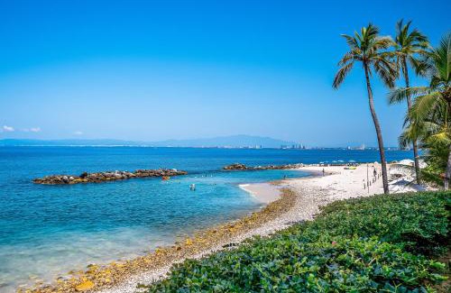 South Shore Hotel Area Apartment | Coastal Charm at Garza Blanca