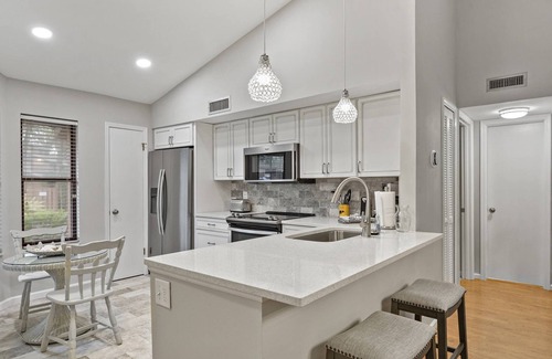 St. Simons Island Condo | Coastal Comfort