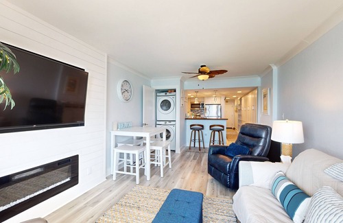 Myrtle Beach Condo | Coastal condo with ocean views, indoor/outdoor pools, W/D, & AC