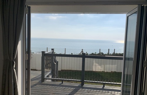 Peacehaven House | Coastal Cottage In A Stunning Cliff Top Location