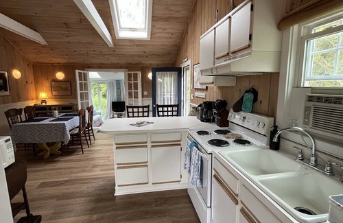 Katama House | Coastal Cottage on Bike Path to South Beach, Edgartown, Katama Farm & Airfield