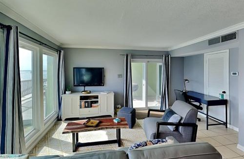 Corpus Christi Apartment | Coastal Cozy and a View