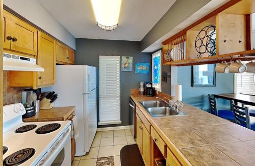 Corpus Christi Apartment | Coastal Cozy and a View