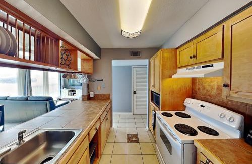 Corpus Christi Apartment | Coastal Cozy and a View