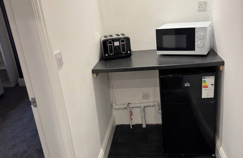 Waterloo Apartment | Coastal Escape: 2-Bed Apartment by Crosby Marina