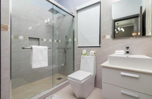 Tower Isle House | Coastal Escape in Riviera Tower Isle Beach Neaby