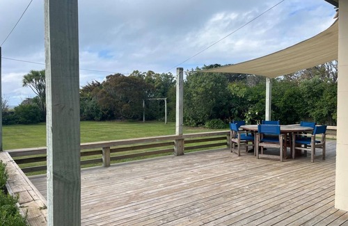 Flat Point Cottage | Coastal Farm Cottage at Flat Point Beach