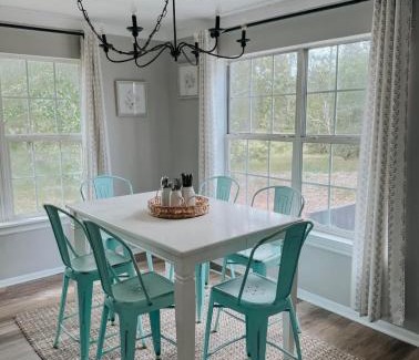 Southport House | Coastal Farmhouse - Pet Friendly and Quiet Location