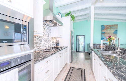 Cedar Lane House | Coastal Luxury Home- Infinity Pool and Beach Views!