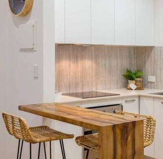 Towradgi Apartment | Coastal Nest - Stylish 1BR Steps to Towradgi Beach
