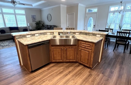 Homosassa House | Coastal Relaxing Retreat