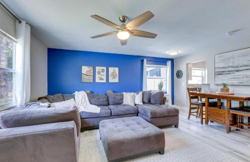 Indian Beach Sapphire Shores Apartment | Coastal Sarasota Condo Minutes to Beach!