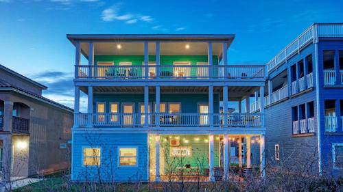 Safe Harbor House | Coastal Soiree Ocean Views Game Room Steps from Port Aransas Beaches